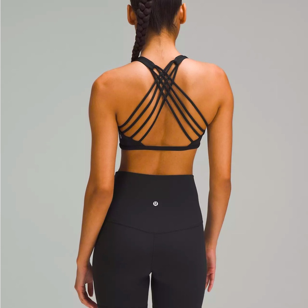 Lululemon Free to be Wild bra size 4